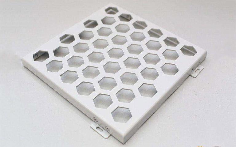 沖孔鋁單板